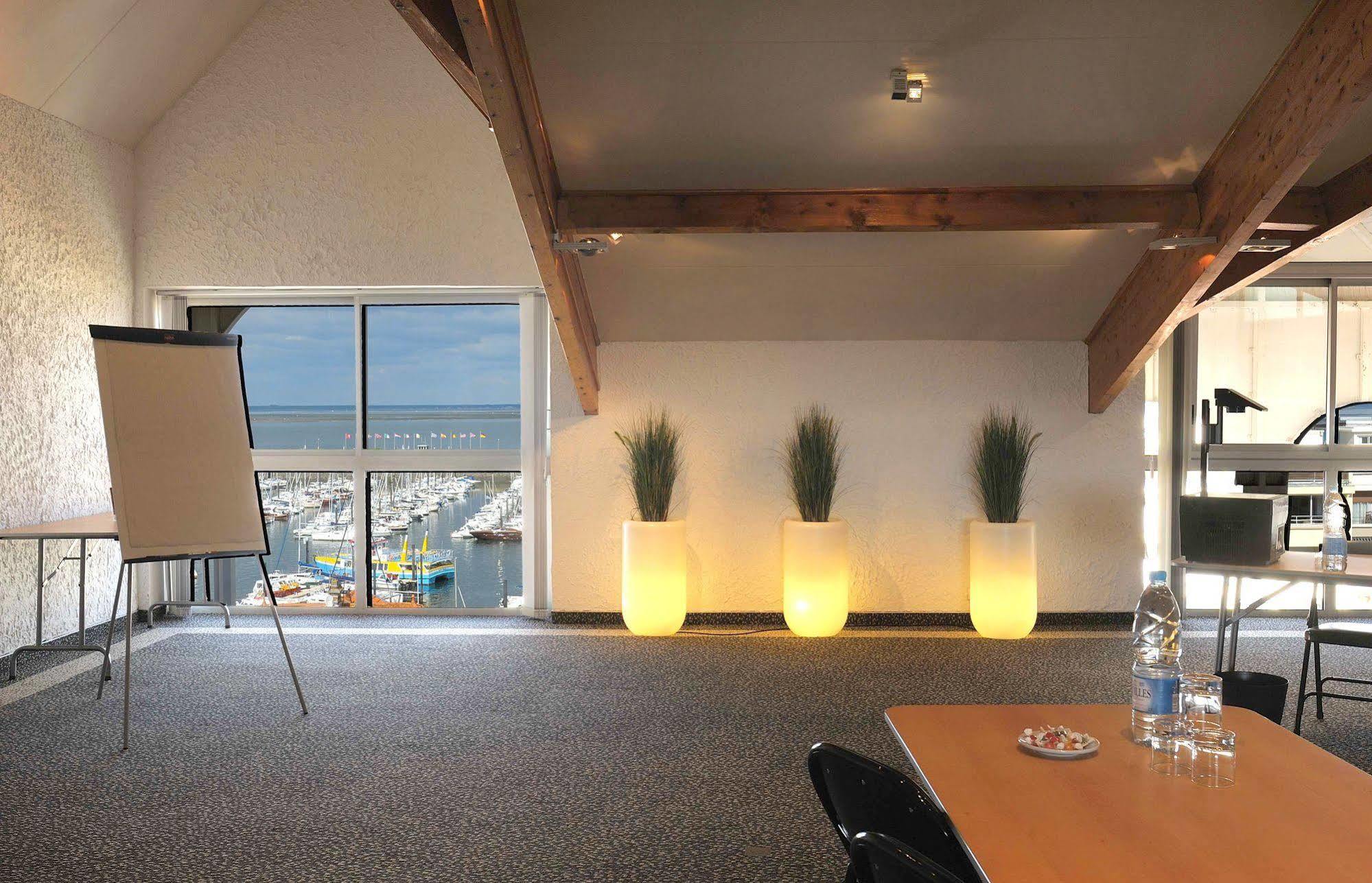 Hotel Le Nautic Arcachon Exteriör bild